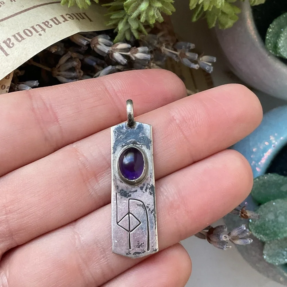 Vintage Sterling Silver Amethyst Cabochon Bar Pendant Southwestern Style